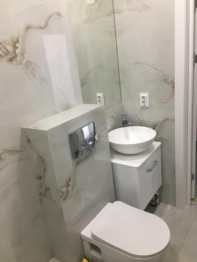4-Room Jacuzzi Apartment 리비프 외부 사진