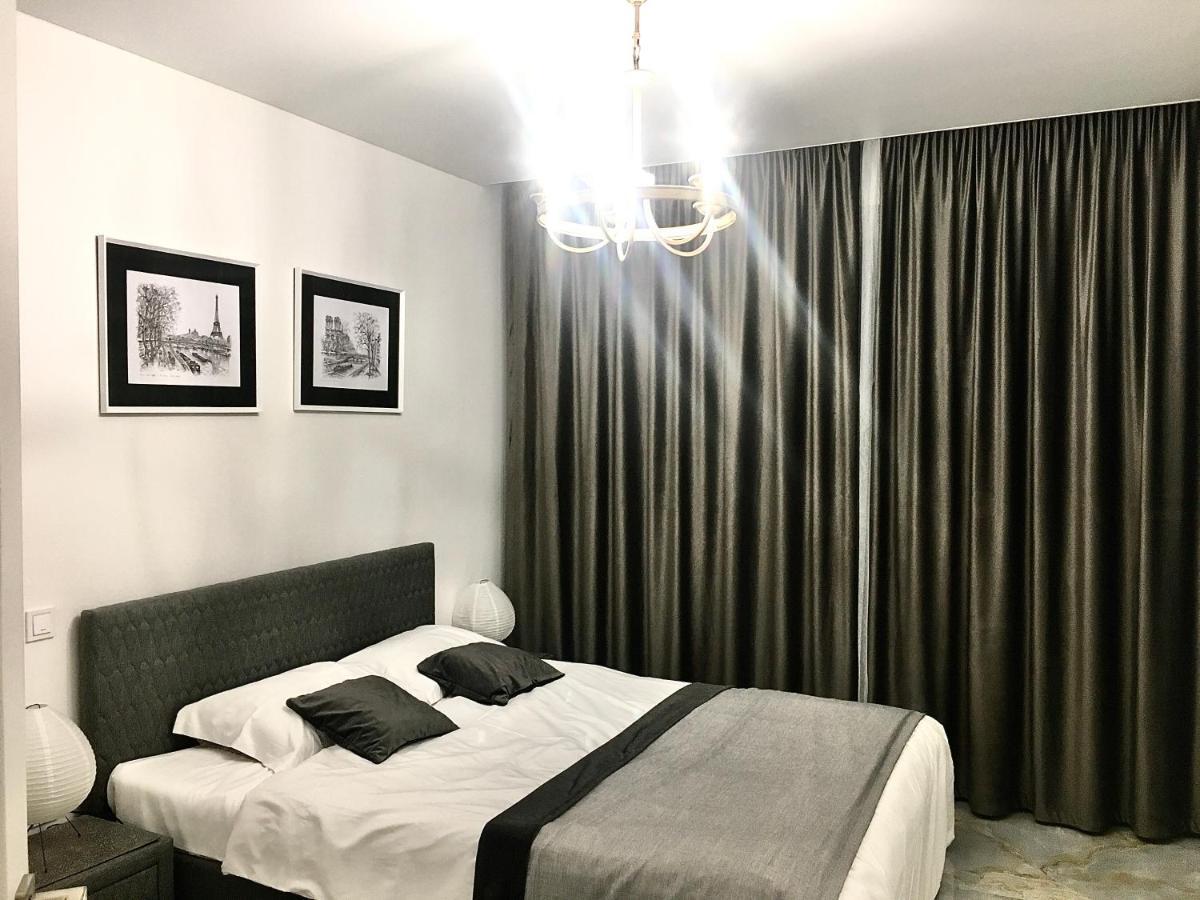 4-Room Jacuzzi Apartment 리비프 외부 사진