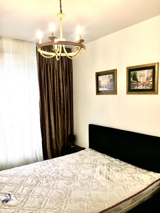 4-Room Jacuzzi Apartment 리비프 외부 사진